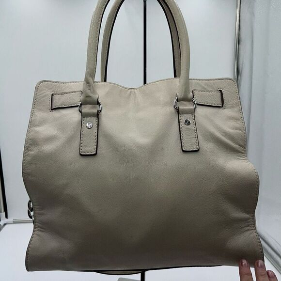 Michael Kors Hamilton Bag In Clay with Silver Hardware Lock and Key - Picture 8 of 16
